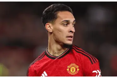Manchester United might be looking for a massive lose on the winger.