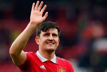 The England defender will stay at Old Trafford for at least one more season