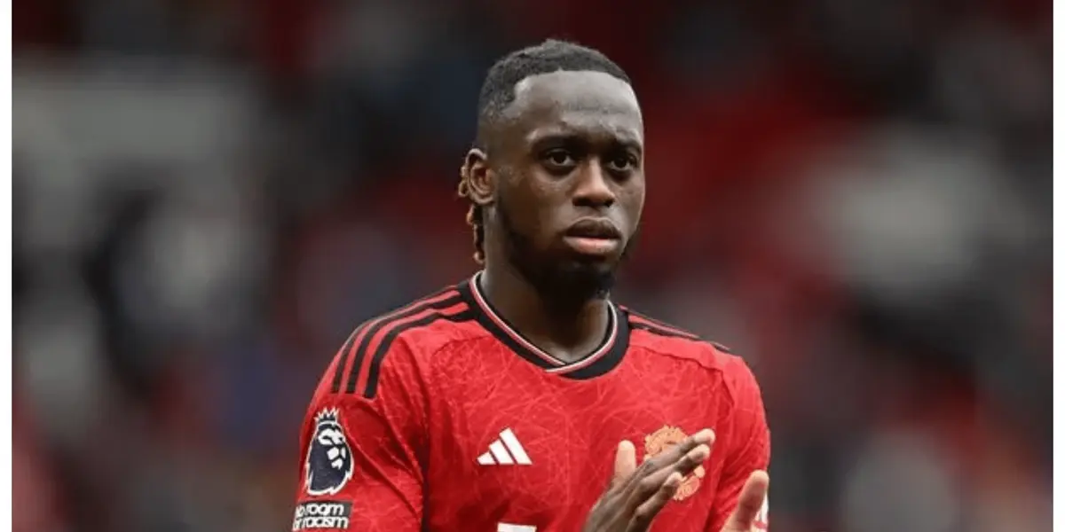 Aaron Wan-Bissaka errors before the goal allowed for the Manchester United rival to score.