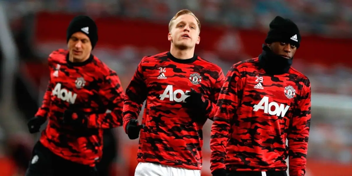 Cost 59 million, now United expected to receive half for the player