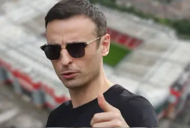 Dimitar Berbatov points the attack as Manchester United's main problem