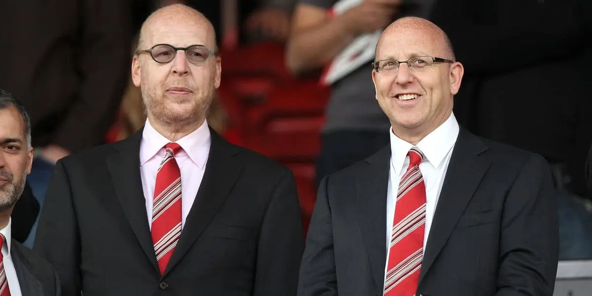 Glazers are doing everything they can to stay with Manchester United until 2025, but with the latest news, they could be force to sell the team right away.