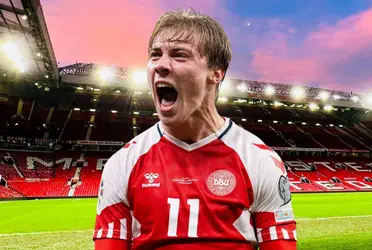 Hojlund made his debut with Manchester United against Arsenal