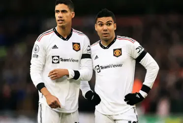 Its either take a pay cut or leave for this United player