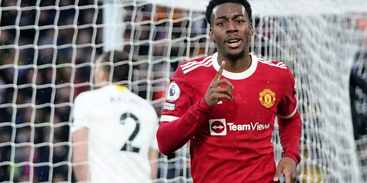 "Just Playing for the Sake of Playing": Elanga's Cryptic United Exit