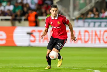 Despite his latest renewal, Diogo Dalot could have competition valued at 35 million