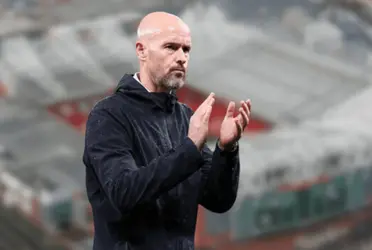 Manchester United are looking to replace the manager of the team.