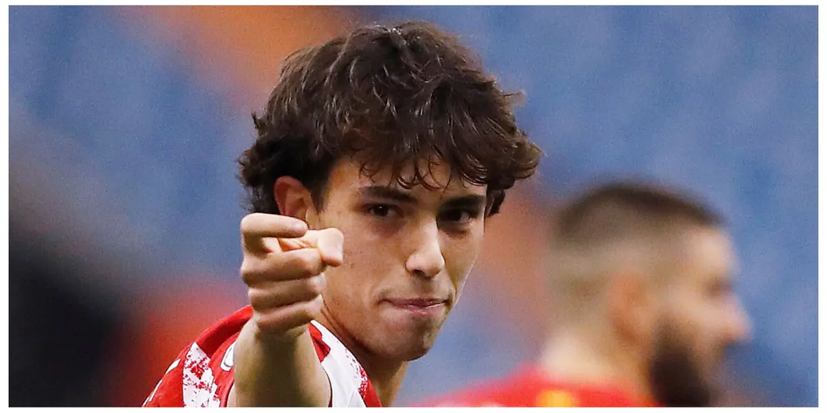 Manchester United continues to chase after options to retain interest in 100 million euros attacker.