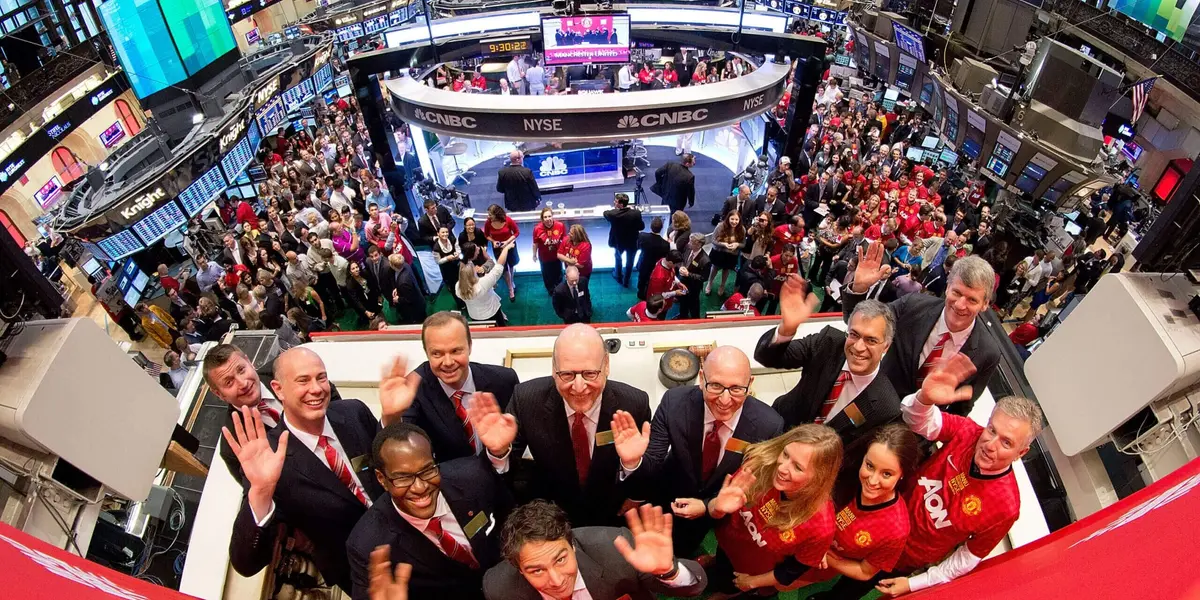 Manchester United fans are really angry when it comes to the latest news of the Glazers.