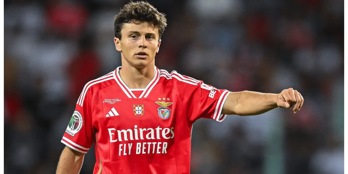 Manchester United have the intention to sign the young midfielder.