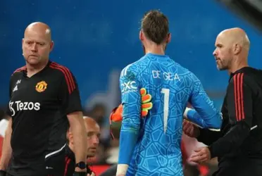 Manchester United have yet to renew a player who has been iconic at the club.