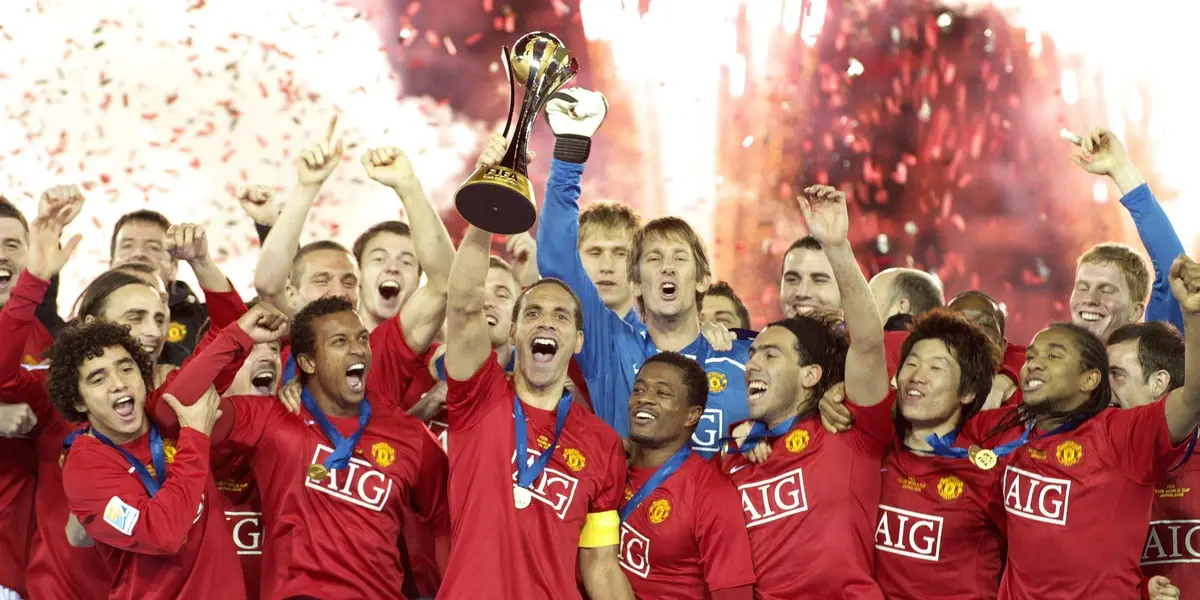 Manchester United is the team with the highest status in the English elite.