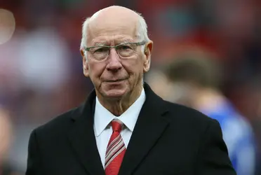 Manchester United legend, Sir Bobby Charlton has passed away at the age of 86 years old.