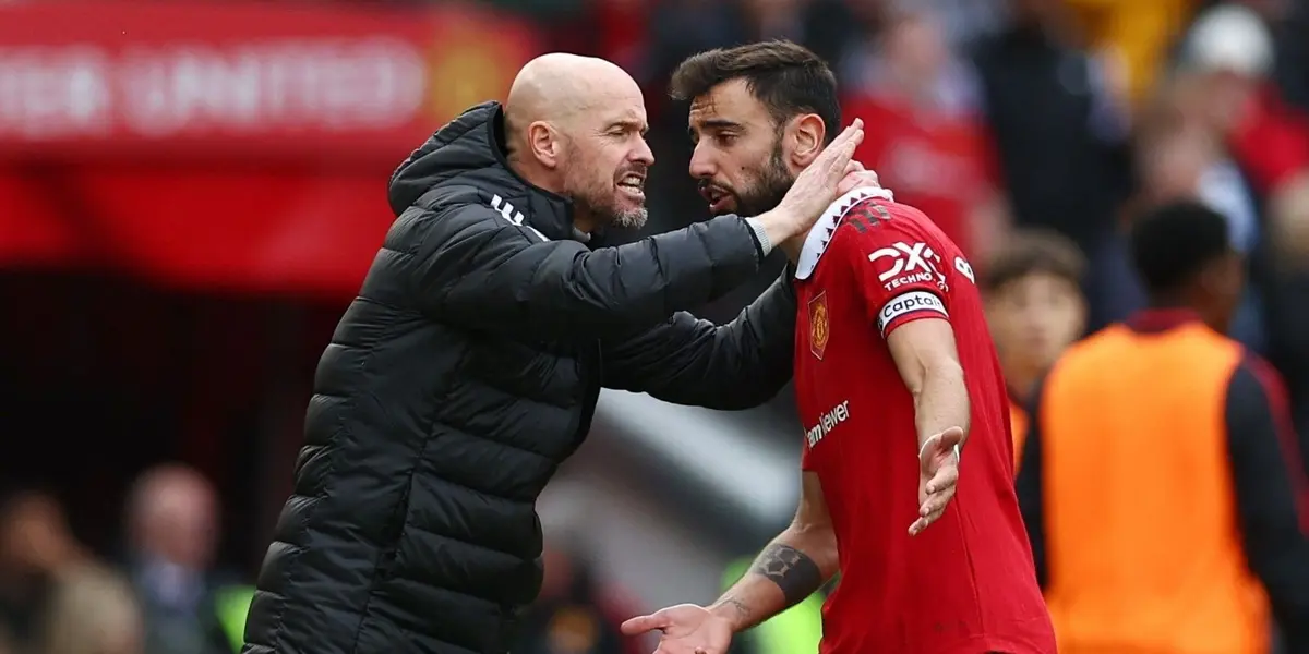 Manchester United suffered a heavy defeat at Villa Park in their bid to move closer to the top of the table.