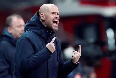 Manchester United team is still on vacations, but that did not stop this low blow to happen to them.