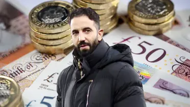 Salary vs. Performance: Portuguese Manager Fails to Deliver at Man United