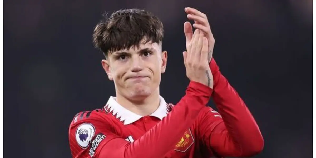 With Ronaldo's exit looking guaranteed, United offer his replacement a bumper deal for fine form.