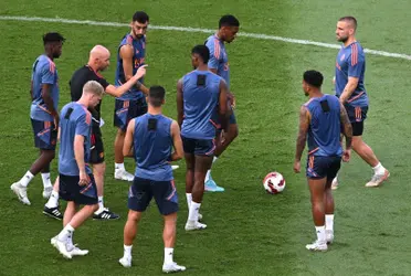 The Dutch manager didn't like how he was trining and he let his anger show